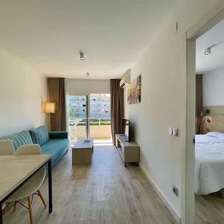 The In Estartit 4 Person Apartment